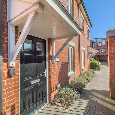 Capstan Cottage - Harbour Cottage With Parking Weymouth Bagian luar foto