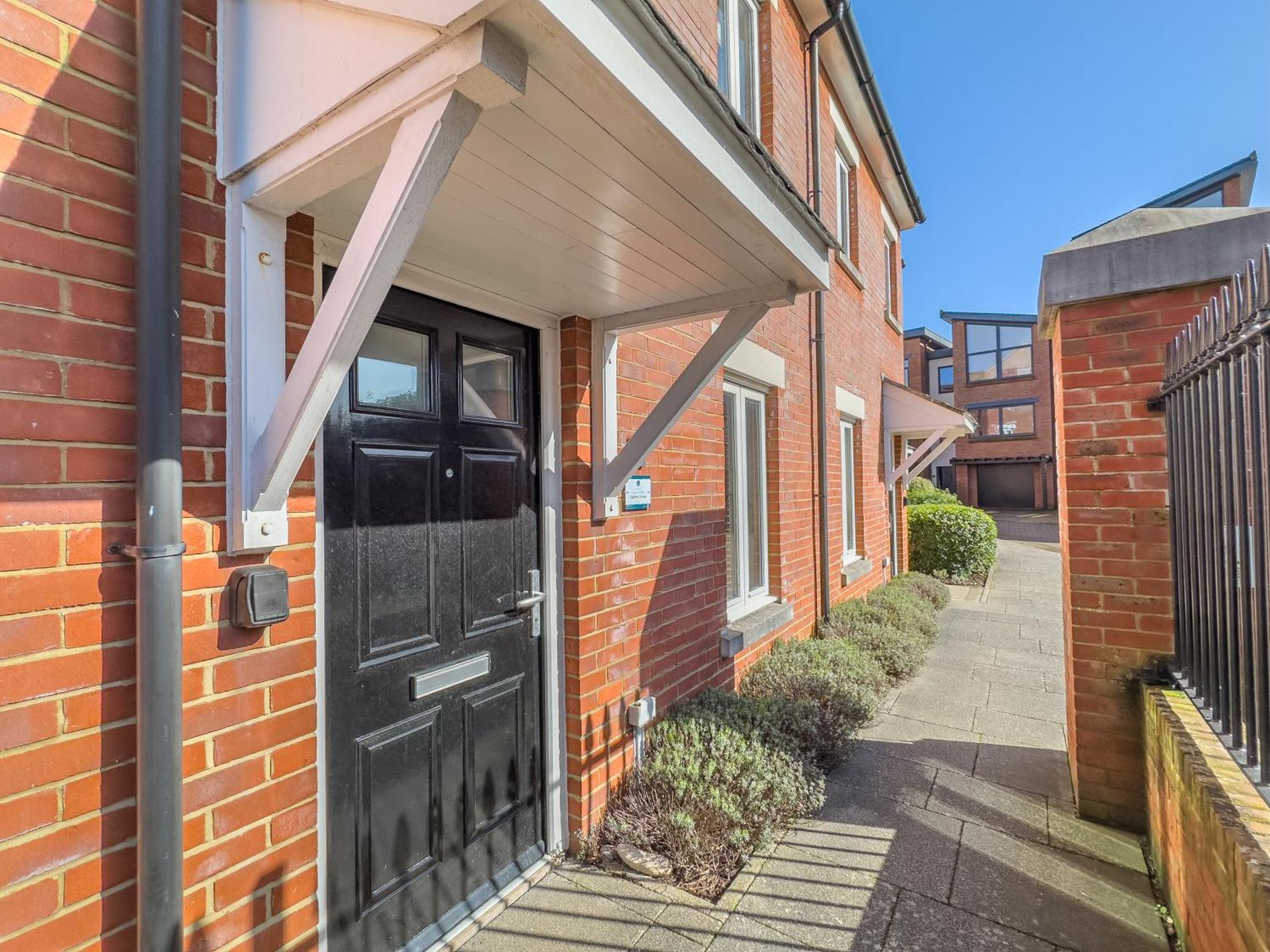 Capstan Cottage - Harbour Cottage With Parking Weymouth Bagian luar foto